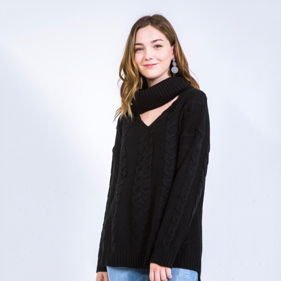 Celeste Choker Knit - Picture 4 of 6